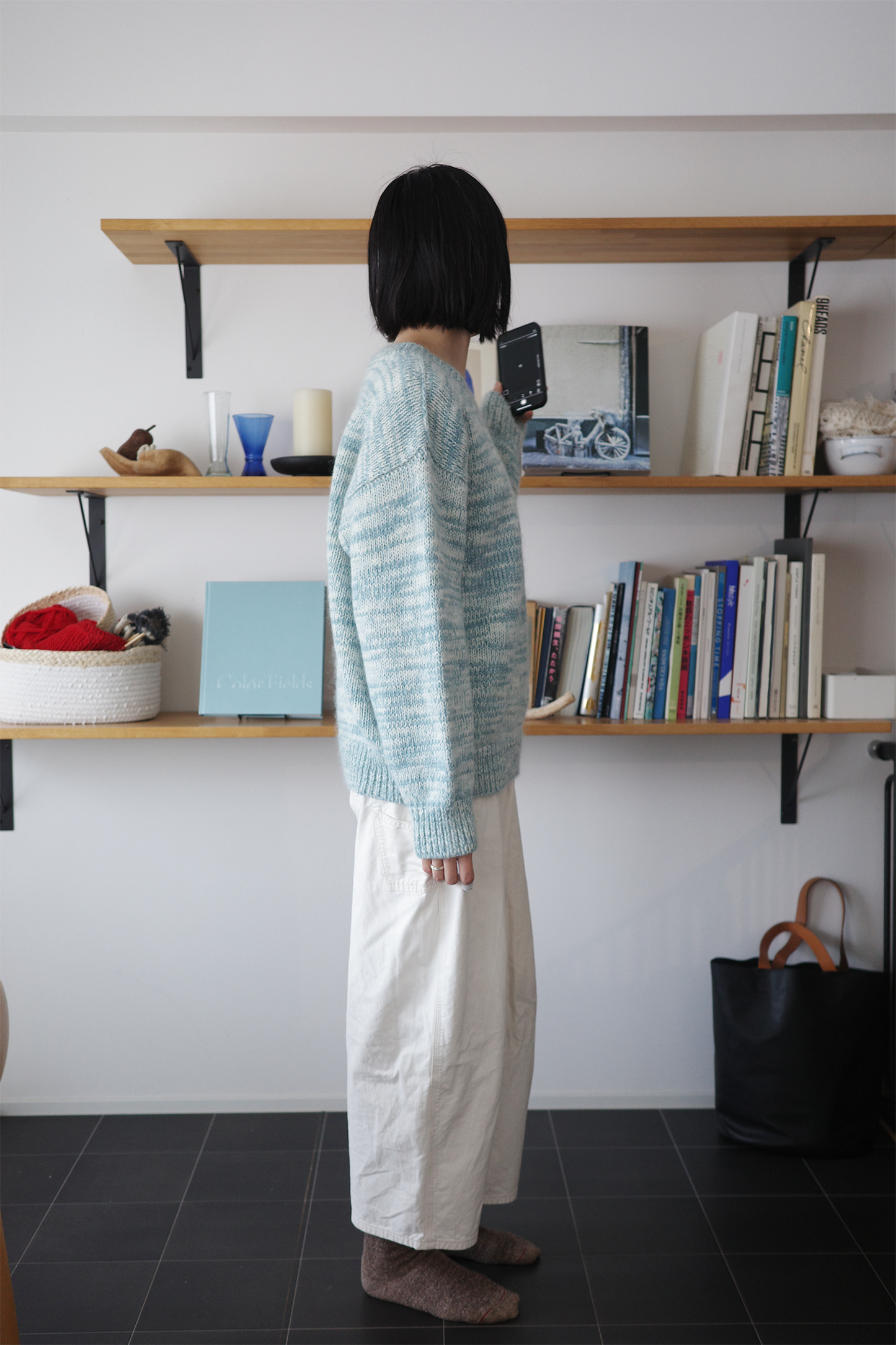 《 予約 》家庭機編み:Wool Mohair V neck Sweater