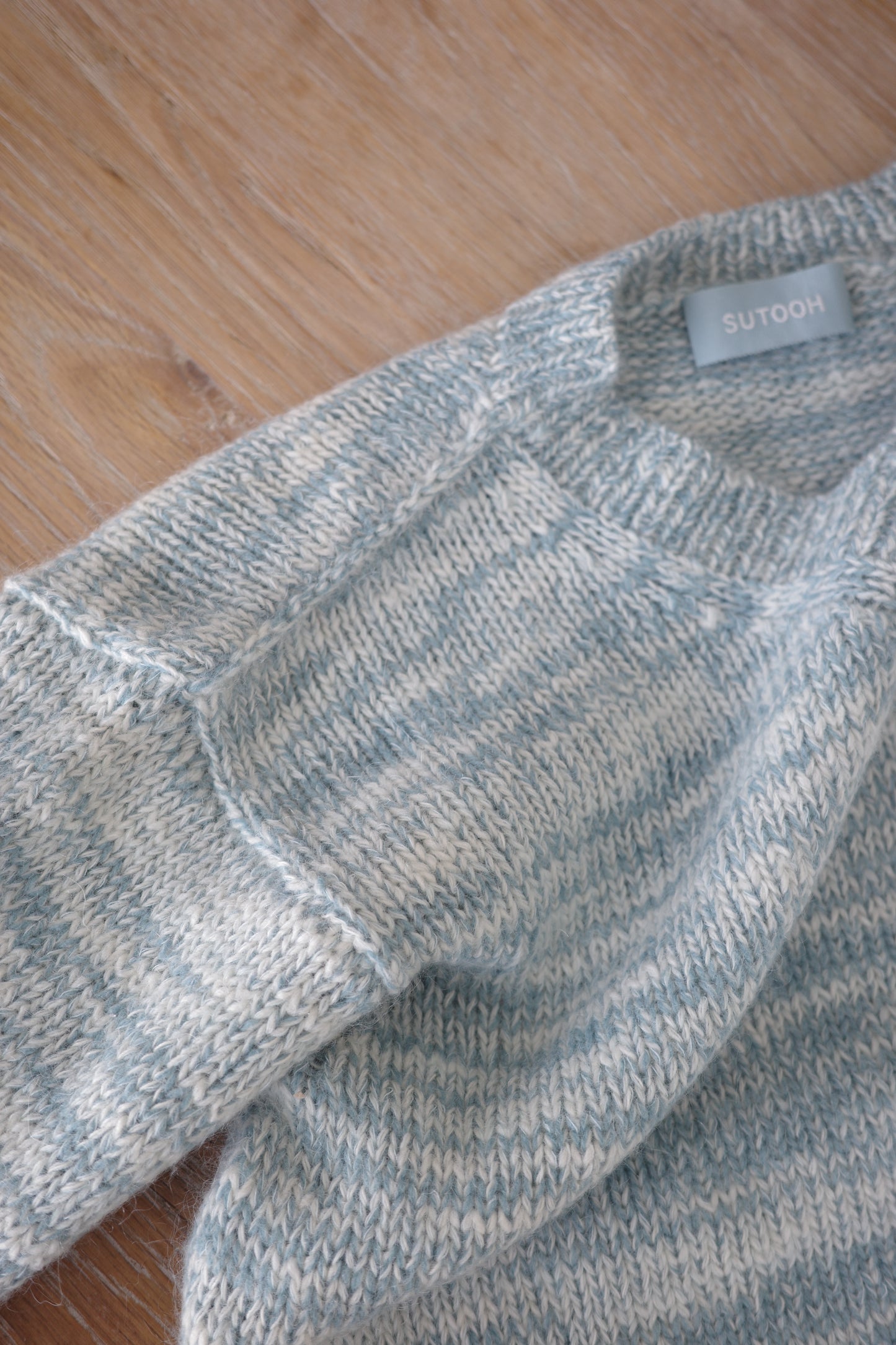 《 予約 》家庭機編み:Wool Mohair V neck Sweater